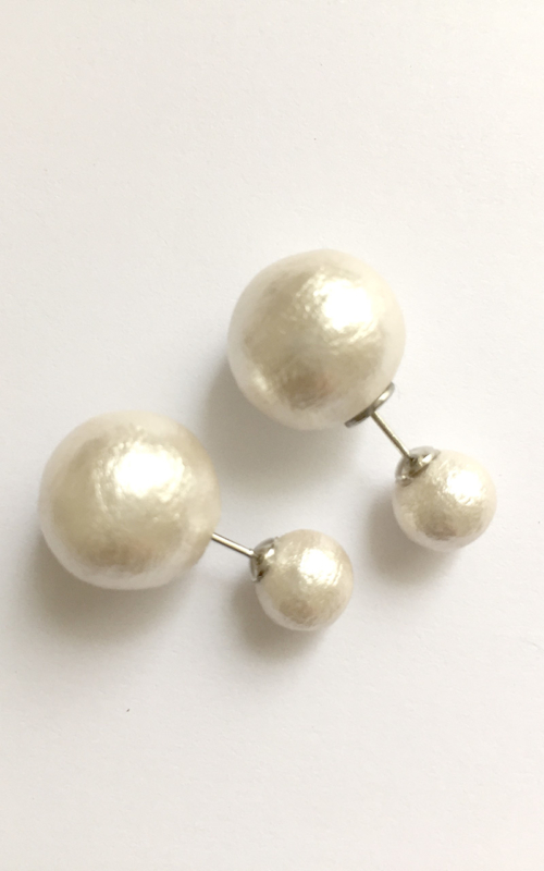 EP-04     S size white or grey cotton pearls both side
